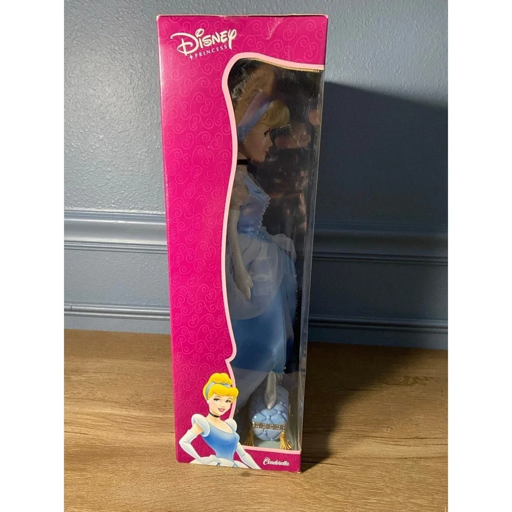 Disney Princess Cinderella Genuine Porcelain Keepsake Doll New In Box Blue Gown